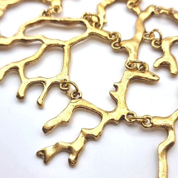 New ZARA 🪸 gold coral beach summer statement necklace - Picture 3 of 8